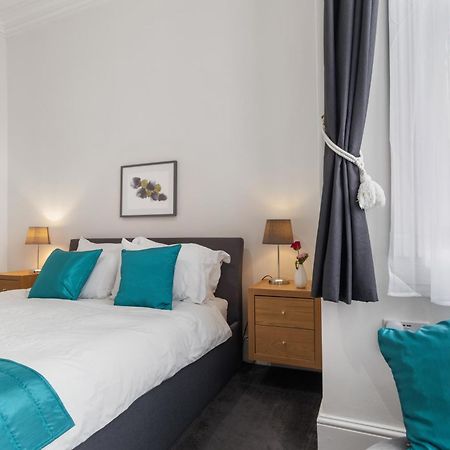 Elegant Malvhina Retreat On The Malvern Hills Great Malvern Esterno foto