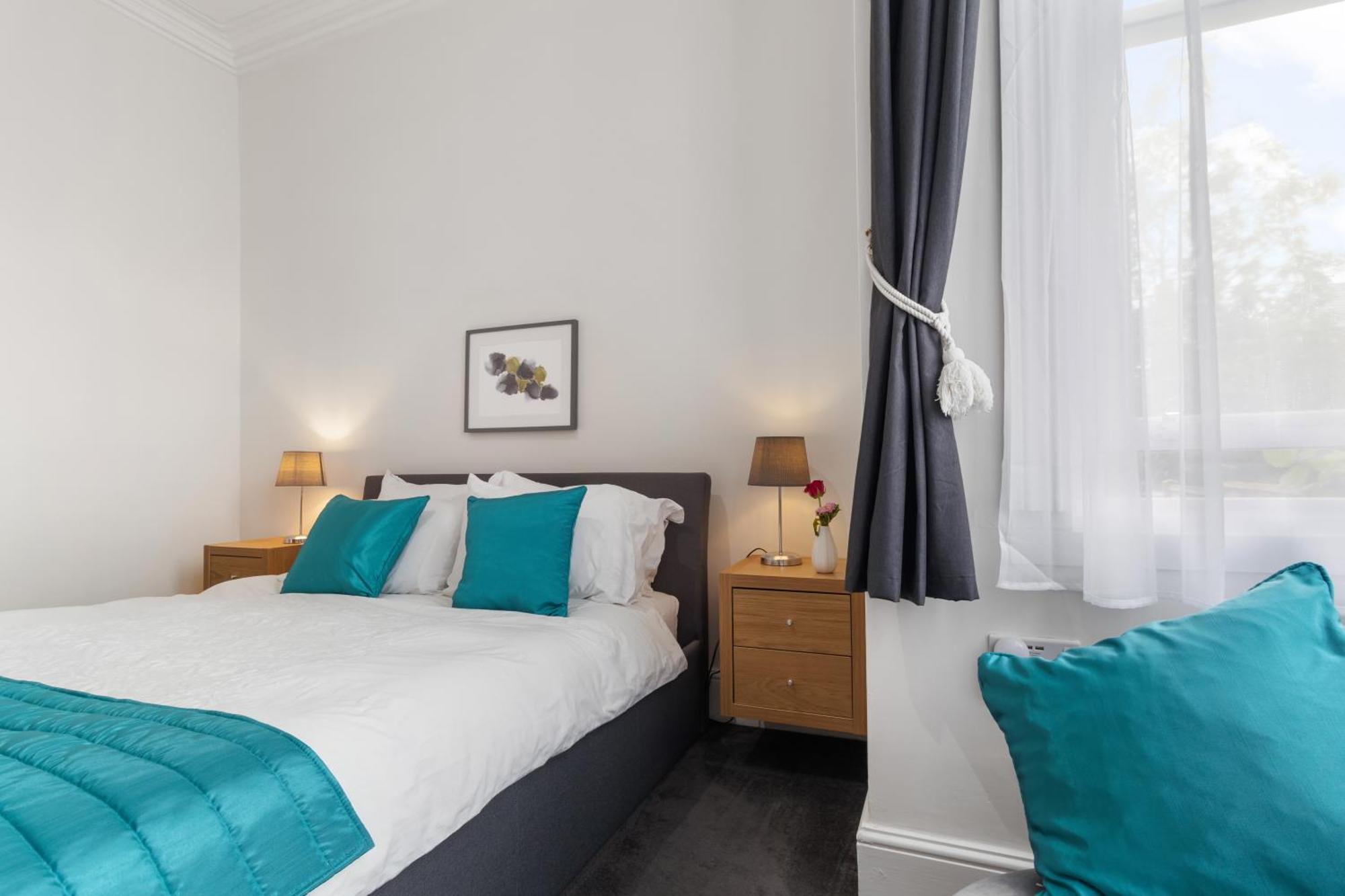 Elegant Malvhina Retreat On The Malvern Hills Great Malvern Esterno foto