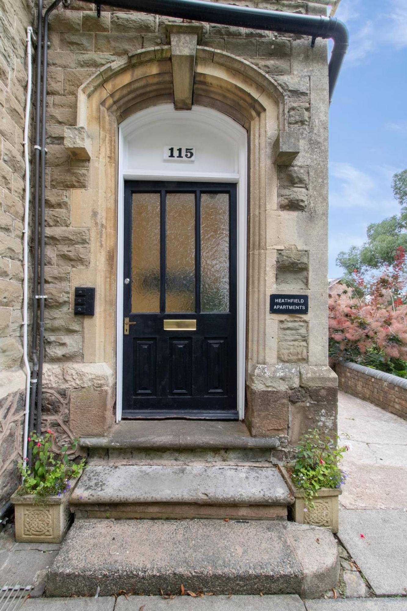 Elegant Malvhina Retreat On The Malvern Hills Great Malvern Esterno foto