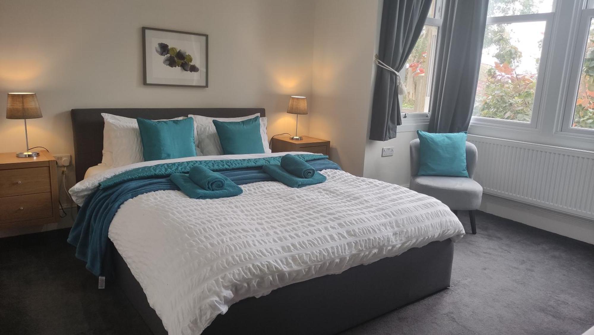 Elegant Malvhina Retreat On The Malvern Hills Great Malvern Esterno foto
